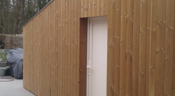 Gevel uitbekleden in thermowood